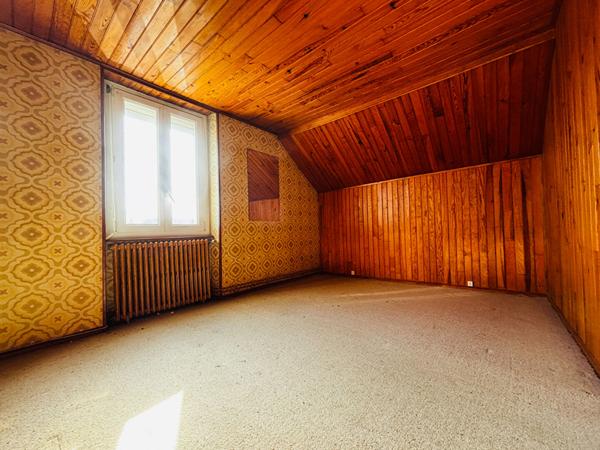 A VENDRE SEILHAC Proche bourg Maison en pierre Terrain 1200 m²