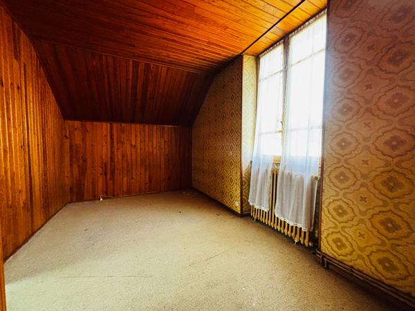 A VENDRE SEILHAC Proche bourg Maison en pierre Terrain 1200 m²