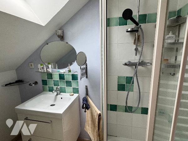 Maison de ville avec local professionnel