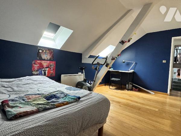 Maison de ville avec local professionnel