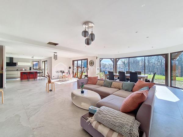 Maison de 245 m²