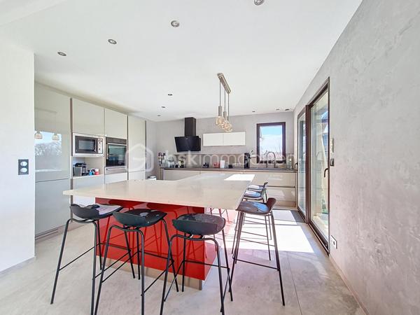 Maison de 245 m²