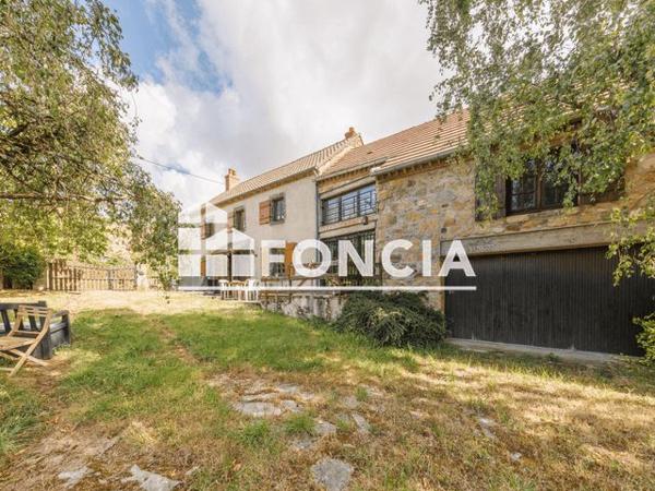 À vendre Maison 7 pièces 162 m² - Saint-hilaire-la-croix 63440