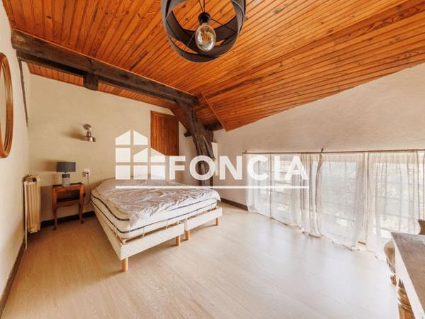 À vendre Maison 7 pièces 162 m² - Saint-hilaire-la-croix 63440