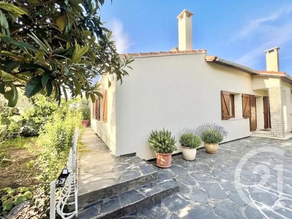 Maison à vendre  4 pièces - 127 m 2   MARTIGUES  - 13