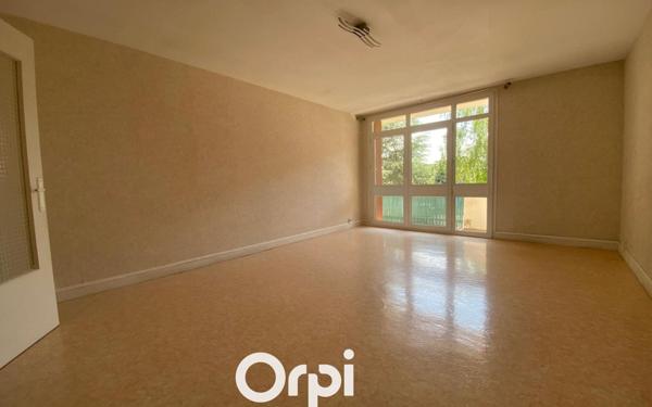 Appartement à vendre    3 pièces • 65,19 m2 Saint-Fargeau-Ponthierry