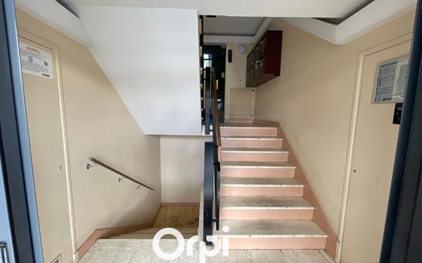 Appartement à vendre    3 pièces • 65,19 m2 Saint-Fargeau-Ponthierry