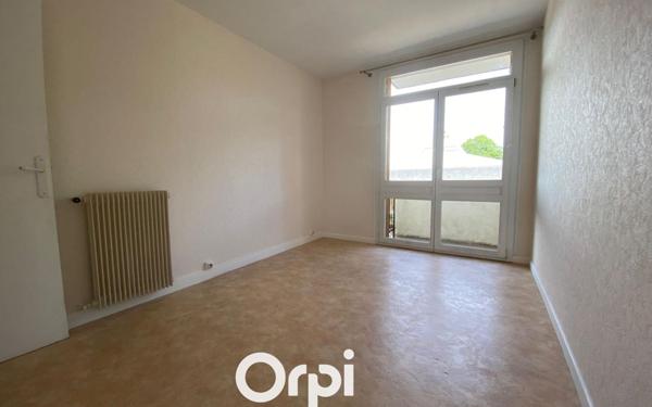 Appartement à vendre    3 pièces • 65,19 m2 Saint-Fargeau-Ponthierry