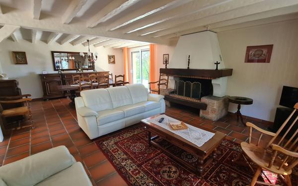 Maison à vendre    4 pièces •  Bassens