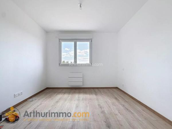 Location                                                      Maison
                        
                                         118 m2                     à Les Petites-Loges