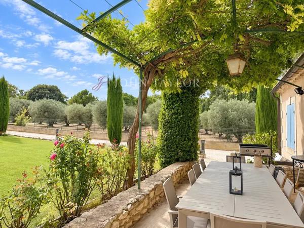 Saint-Rémy-De-Provence - Maison à Vendre