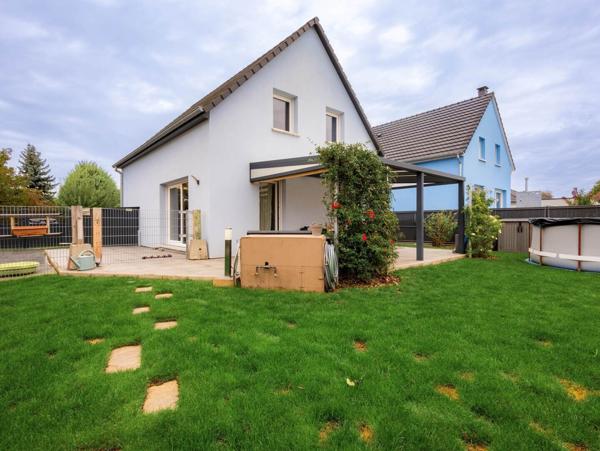 Maison récente d'environ 100 m² habitables avec jardin et terrasse