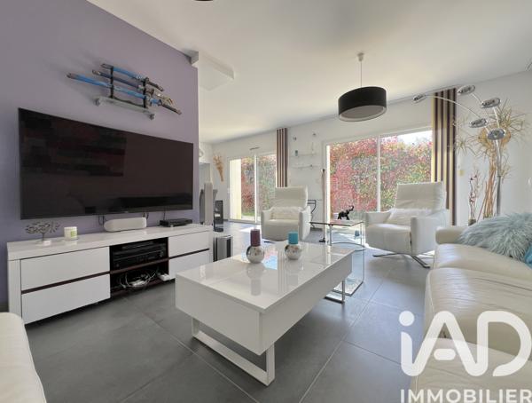 Maison à vendre 7 pièces 233 m² La Buisse