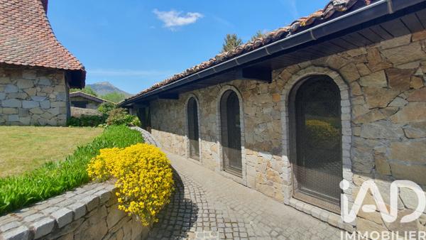 Maison à vendre 8 pièces 300 m² Orcines
