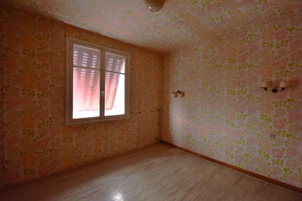 Maison à vendre 14 pièces ROCHEPAULE (07)