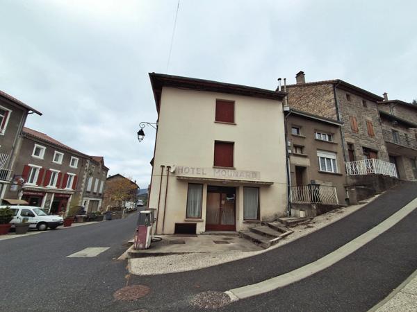 Maison à vendre 14 pièces ROCHEPAULE (07)