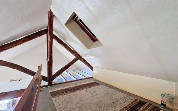 Appartement à vendre    2 pièces • 83,93 m2 Néris-les-Bains