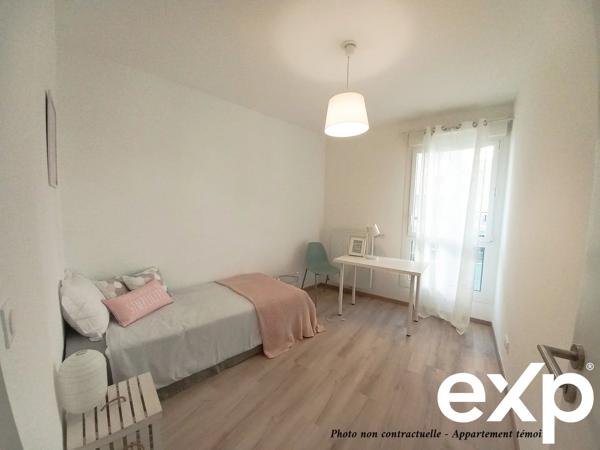 T4 de 83.7 M² avec terrasse et parking