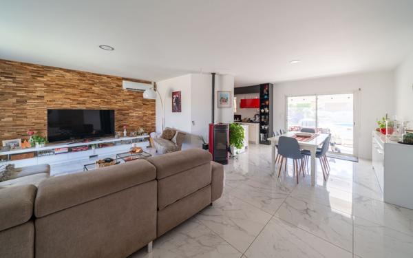 Maison à vendre    6 pièces •  Parentis-en-Born