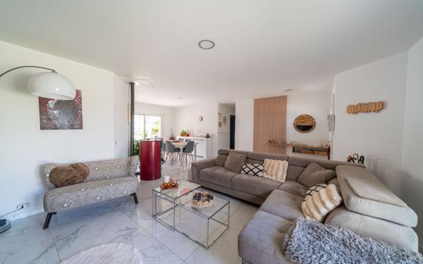 Maison à vendre    6 pièces •  Parentis-en-Born