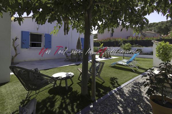 Maison de plain pied de 2016, 4 pièces, 3 chambres, 81m2 avec garage à Pierrefeu Du Var