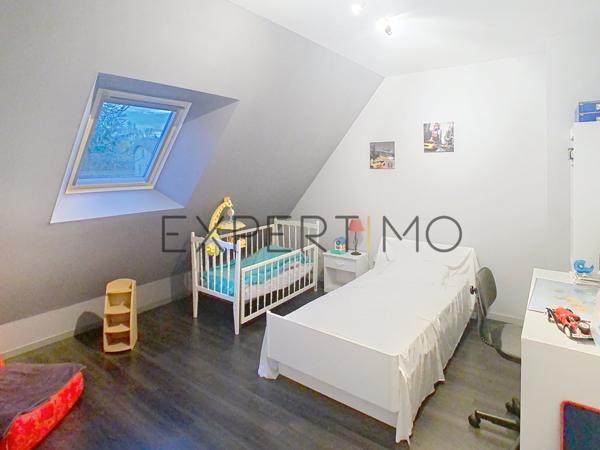 Évrecy (14210) ECOLES ET COMMERCES A PIED !