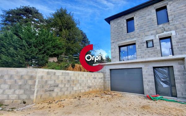 Maison à vendre    5 pièces • 130 m2 Pont-Évêque