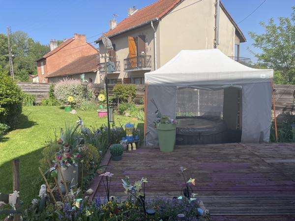 Maison lumineuse avec jardin