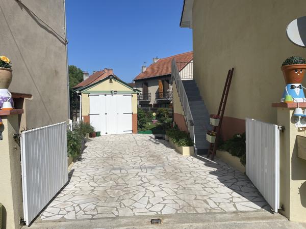 Maison lumineuse avec jardin