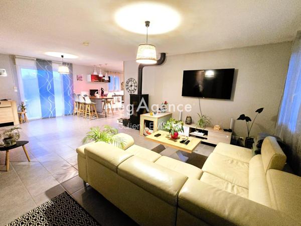 Maison à Auneau-Bleury-Saint-Symphorien, 28700 - 6 pièces 152m²