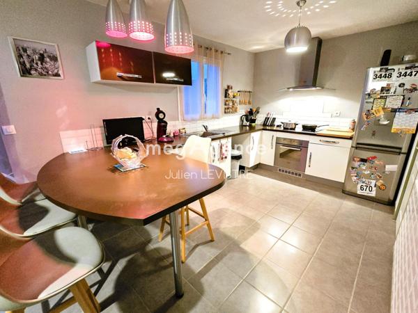 Maison à Auneau-Bleury-Saint-Symphorien, 28700 - 6 pièces 152m²