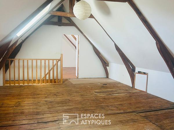 Corps de ferme avec belle longère et annexe