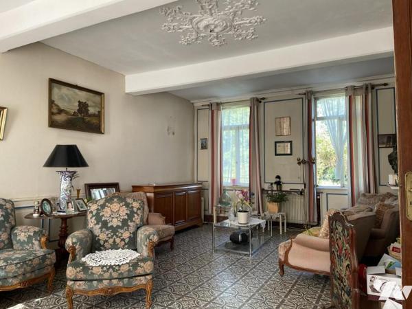 MAILLY-MAILLET - Ensemble immobilier de caractère