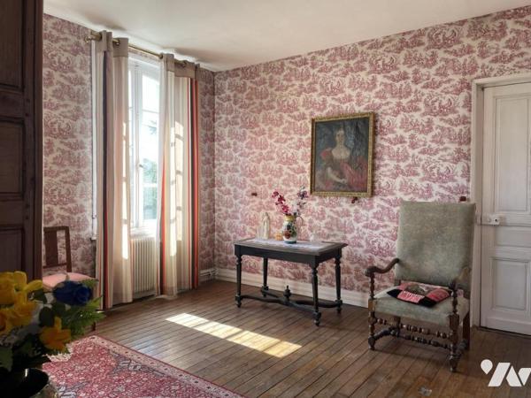 MAILLY-MAILLET - Ensemble immobilier de caractère