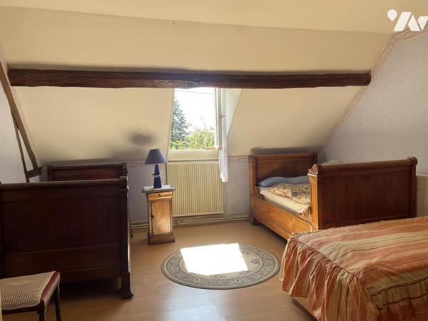 MAILLY-MAILLET - Ensemble immobilier de caractère