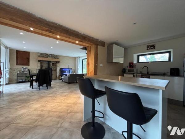 MAISON INDIVIDUELLE EN PIERRES