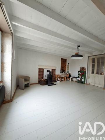 Maison à vendre 6 pièces 142 m² Charmé