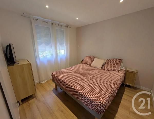 Appartement T4 à vendre  4 pièces - 76 m 2   SETE  - 34