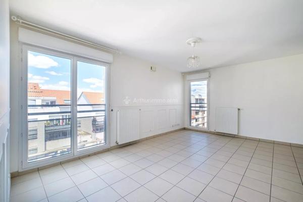 Vente                                                      Appartement
                        
                     2 pièces                      48 m2                     à Villeurbanne