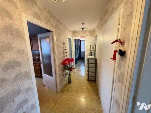 APPARTEMENT + GARAGE