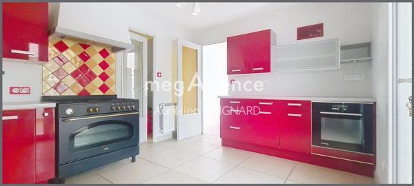 Maison à BRESSUIRE, 79300 - 5 pièces 117m²