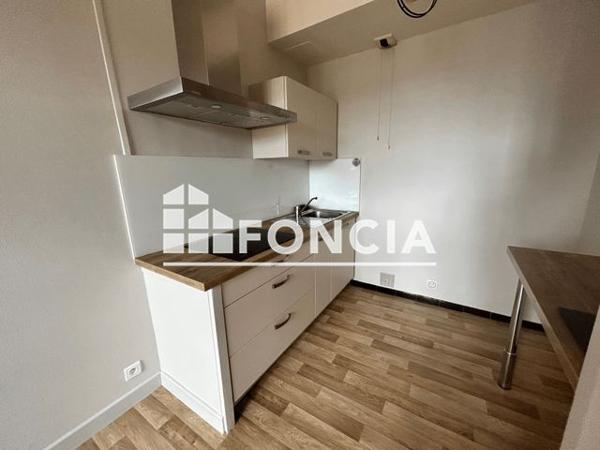 Location Appartement 2 pièces 37.9 m² - 31 RUE ALPHONSE DAUDET Agen 47000