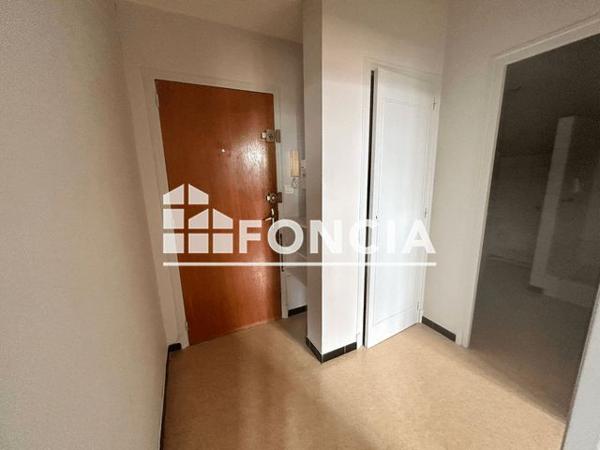 Location Appartement 2 pièces 37.9 m² - 31 RUE ALPHONSE DAUDET Agen 47000