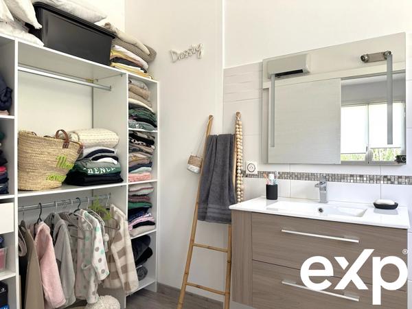 Belle Maison Familiale en deux appartements T4 – 220 m² habitables Piscine – Jardin exotique – Stationnements – Quartier Quatre Chemins des Routes