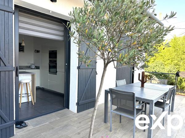 Belle Maison Familiale en deux appartements T4 – 220 m² habitables Piscine – Jardin exotique – Stationnements – Quartier Quatre Chemins des Routes