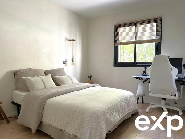 Belle Maison Familiale en deux appartements T4 – 220 m² habitables Piscine – Jardin exotique – Stationnements – Quartier Quatre Chemins des Routes