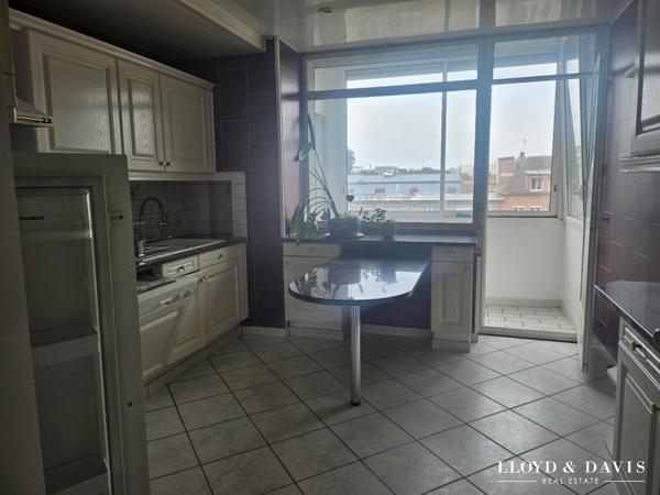 Appartement T4 Spacieux et Lumineux - 120 m²-Plein centre Valenciennes