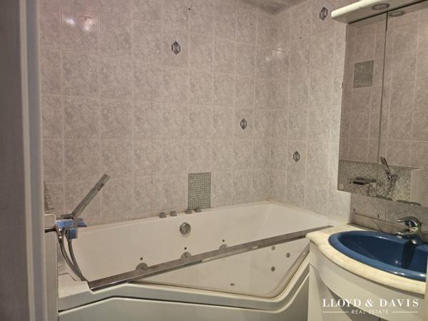 Appartement T4 Spacieux et Lumineux - 120 m²-Plein centre Valenciennes