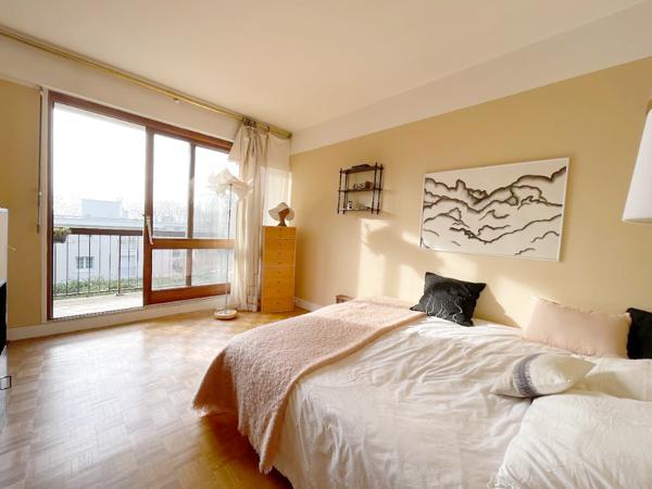 Fontenay-aux-Roses (92260) FONTENAY AUX ROSES, PROCHE Le Plessis Robinson - APPARTEMENT 107m2 avec 4 chambres - TERRASSE 14m2 - PARC, VER