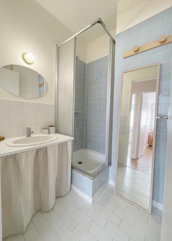 Fontenay-aux-Roses (92260) FONTENAY AUX ROSES, PROCHE Le Plessis Robinson - APPARTEMENT 107m2 avec 4 chambres - TERRASSE 14m2 - PARC, VER